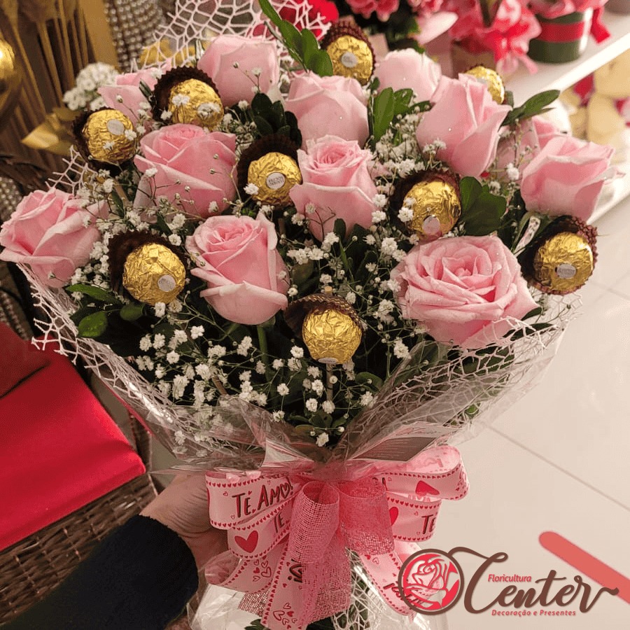 Buque 12 Rosas cor de rosa 9 Ferrero Cravejado