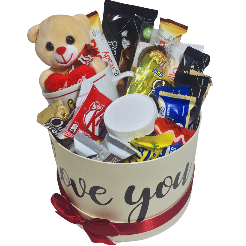 BOX com Doces Pelucia e Caneca